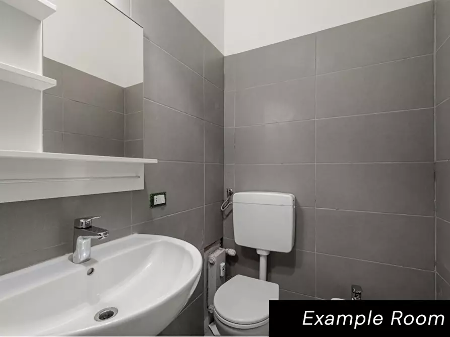 Immagine 8 di Camera in affitto  in Via Curtatone a Milano