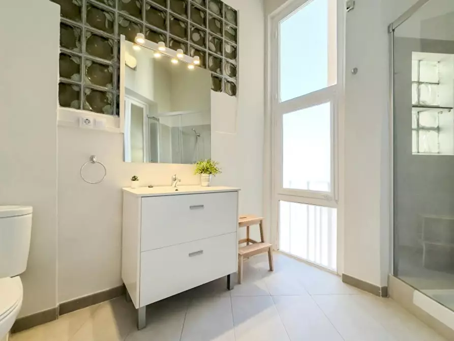 Immagine 9 di Appartamento in affitto  in Carrer de Balmes a Barcelona