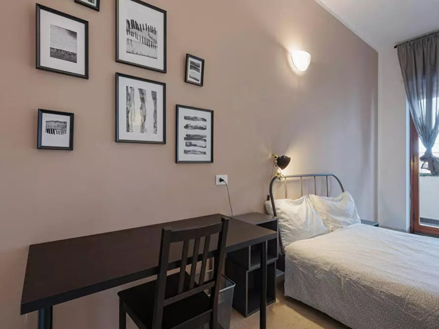 Immagine 1 di Camera in affitto  in Via Curtatone a Milano