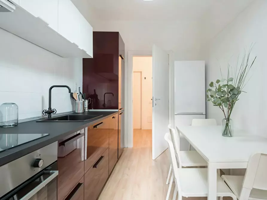 Immagine 10 di Camera in affitto  in Via Elba a Milano