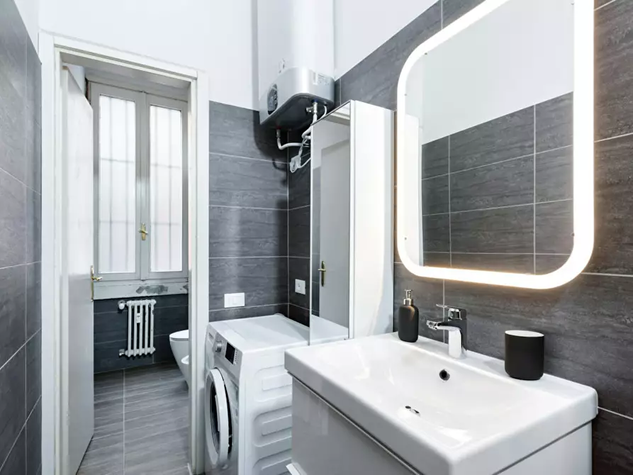 Immagine 8 di Camera in affitto  in Via Podgora a Milano