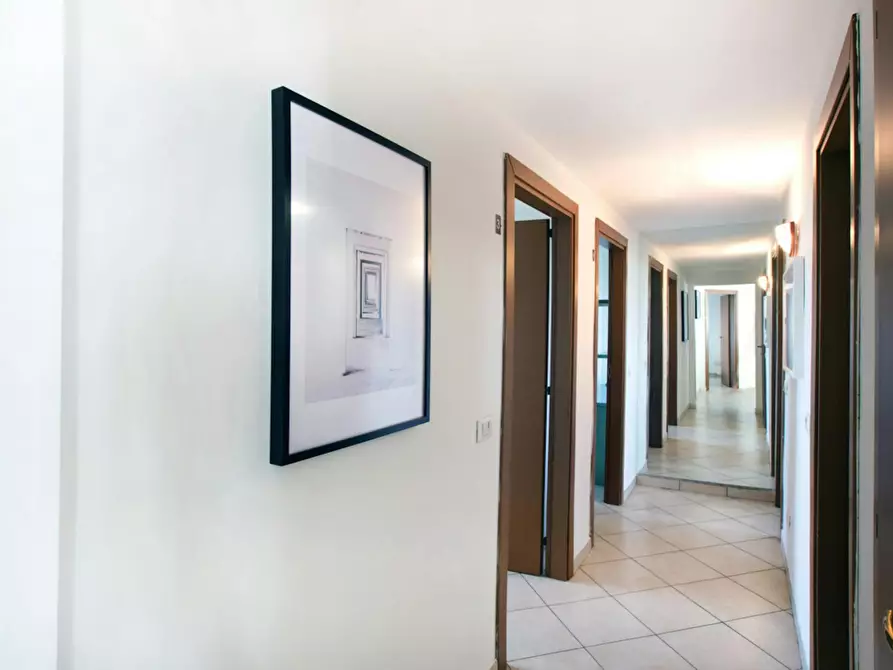 Immagine 10 di Camera in affitto  in Via Federico Engels a Milano