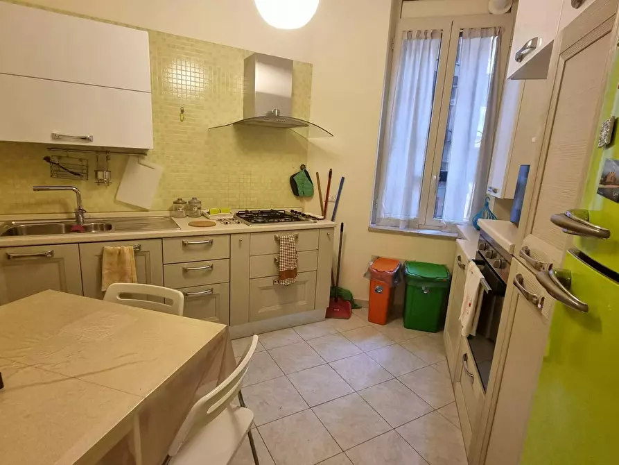 Immagine 6 di Camera in affitto  in Via Pompeo Magno a Napoli