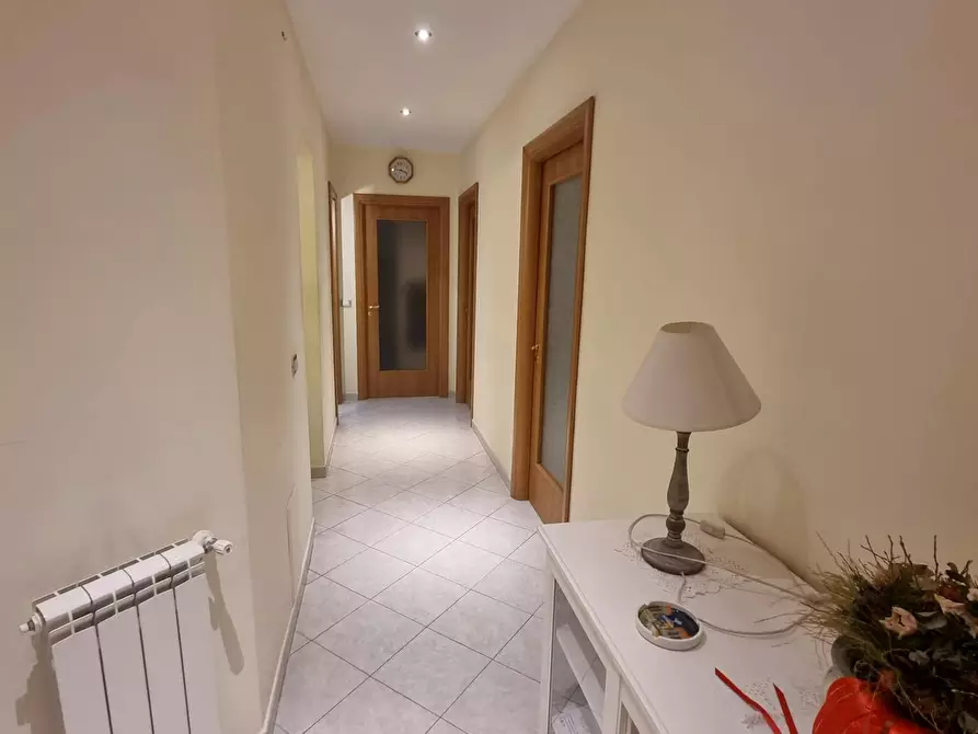 Immagine 10 di Camera in affitto  in Via Pompeo Magno a Napoli