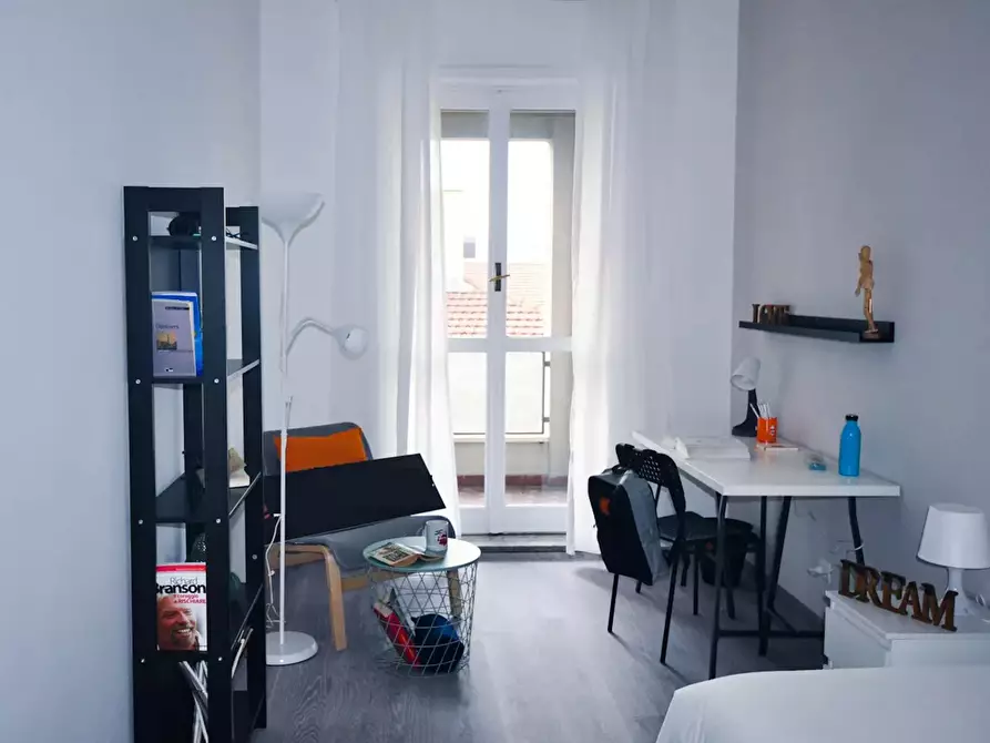 Immagine 2 di Camera in affitto  in Corso Massimo d'Azeglio a Torino