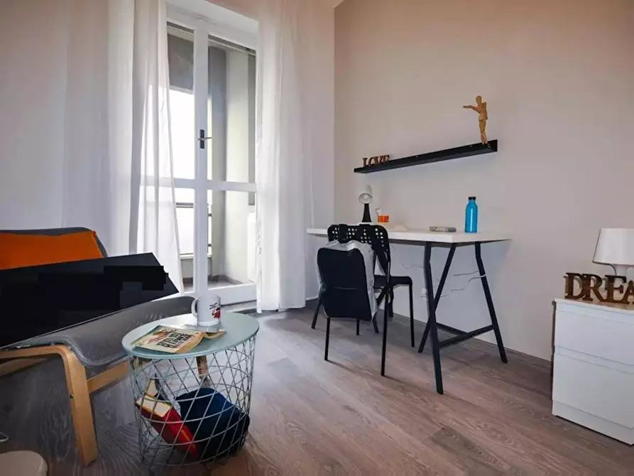 Immagine 3 di Camera in affitto  in Corso Massimo d'Azeglio a Torino