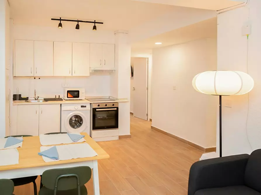 Immagine 10 di Camera in affitto  in Calle Navas de Tolosa a Zaragoza