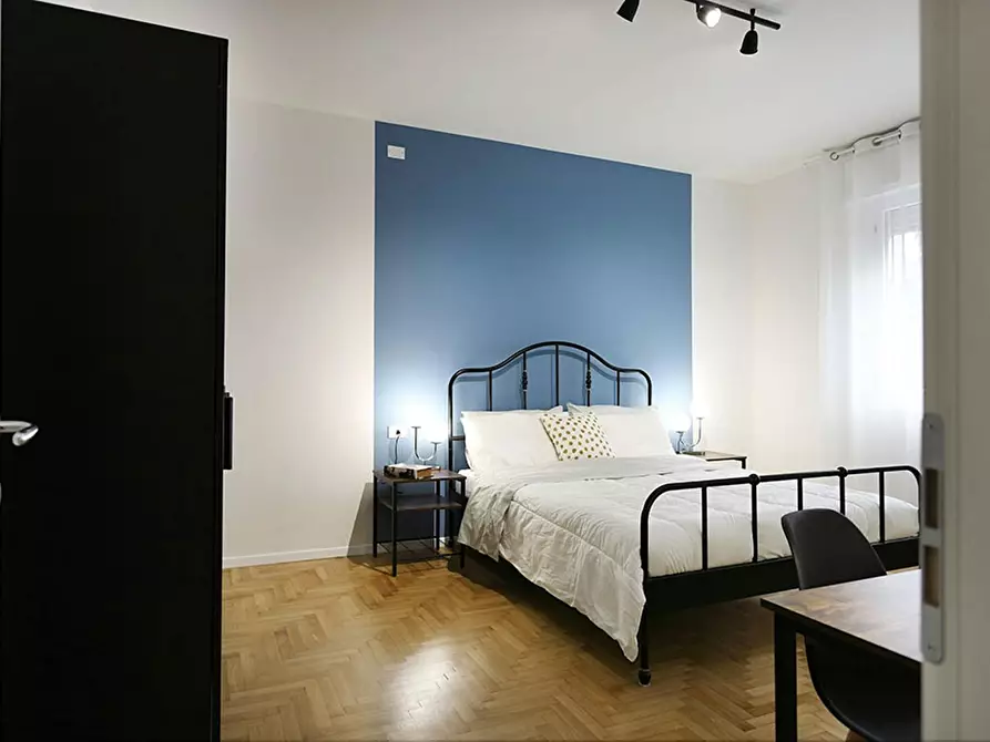 Immagine 1 di Camera in affitto  in Via Andrea Navagero a Padova