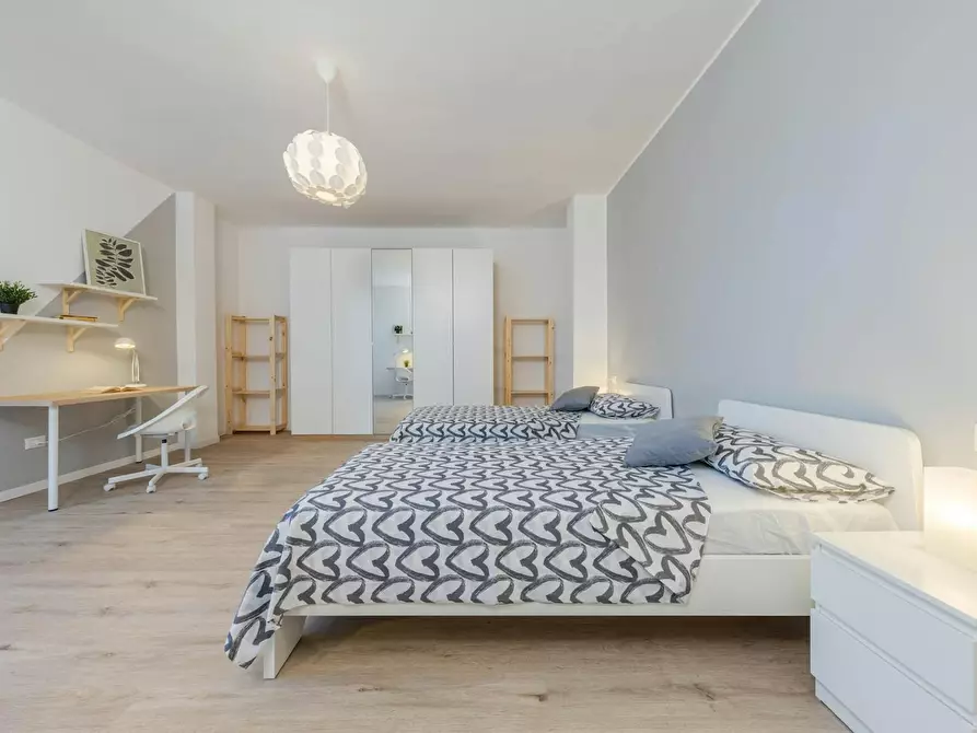 Immagine 2 di Camera condivisa in affitto  in Via Tirana a Padova