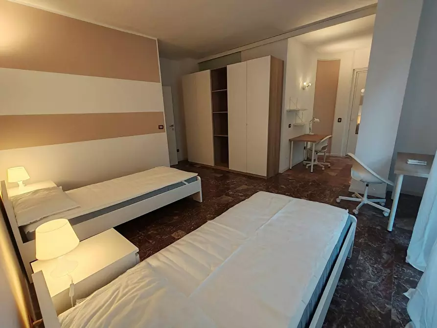 Immagine 3 di Camera condivisa in affitto  in Via Tirana a Padova