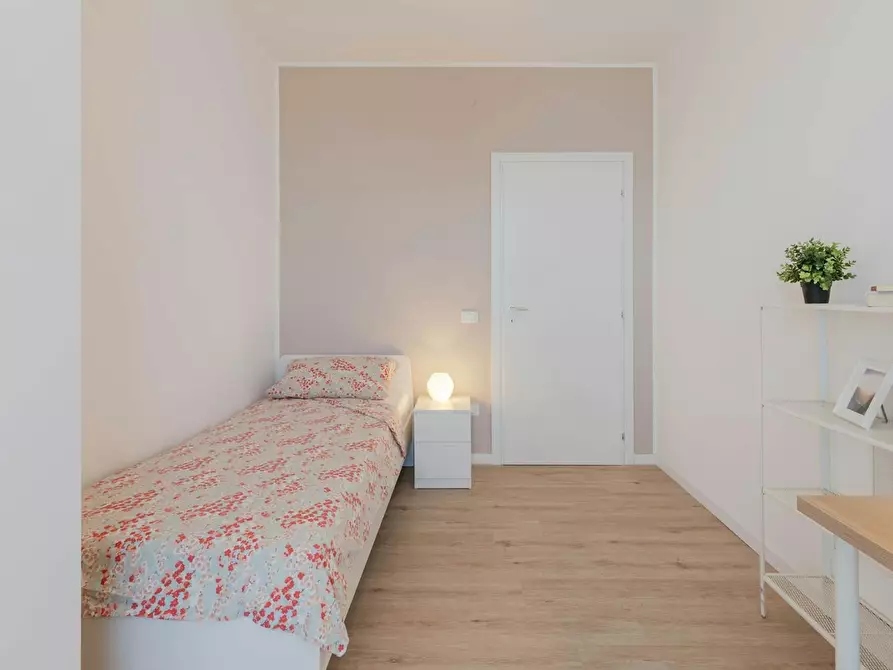 Immagine 4 di Camera in affitto  in Via Brigata Padova a Padova