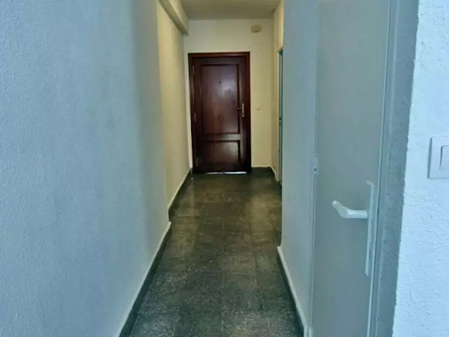 Immagine 3 di Appartamento in affitto  in Carrer Santa María Micaela a Valencia
