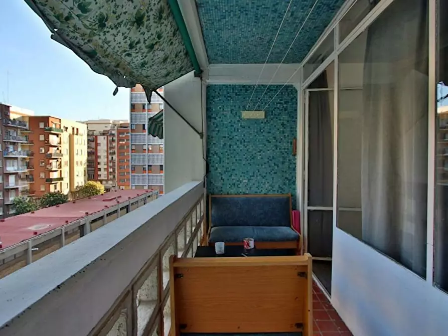 Immagine 2 di Appartamento in affitto  in Carrer Santa María Micaela a Valencia