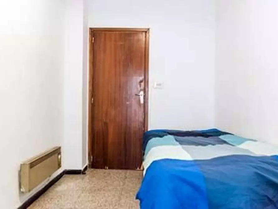 Immagine 3 di Camera in affitto  in Passatge Doctor Bartual Moret a Valencia