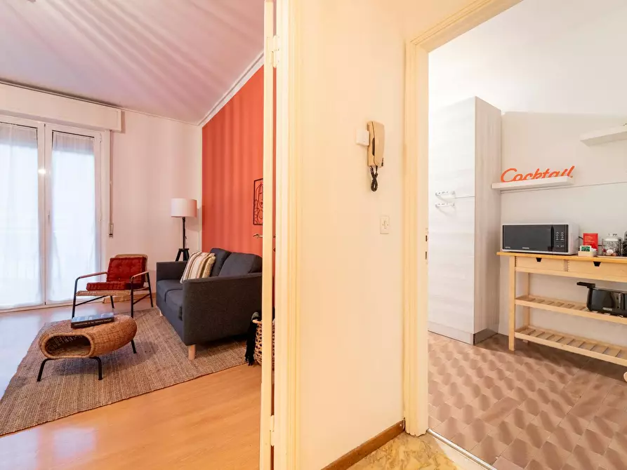 Immagine 5 di Appartamento in affitto  in Piazzale Anna Frank a Como