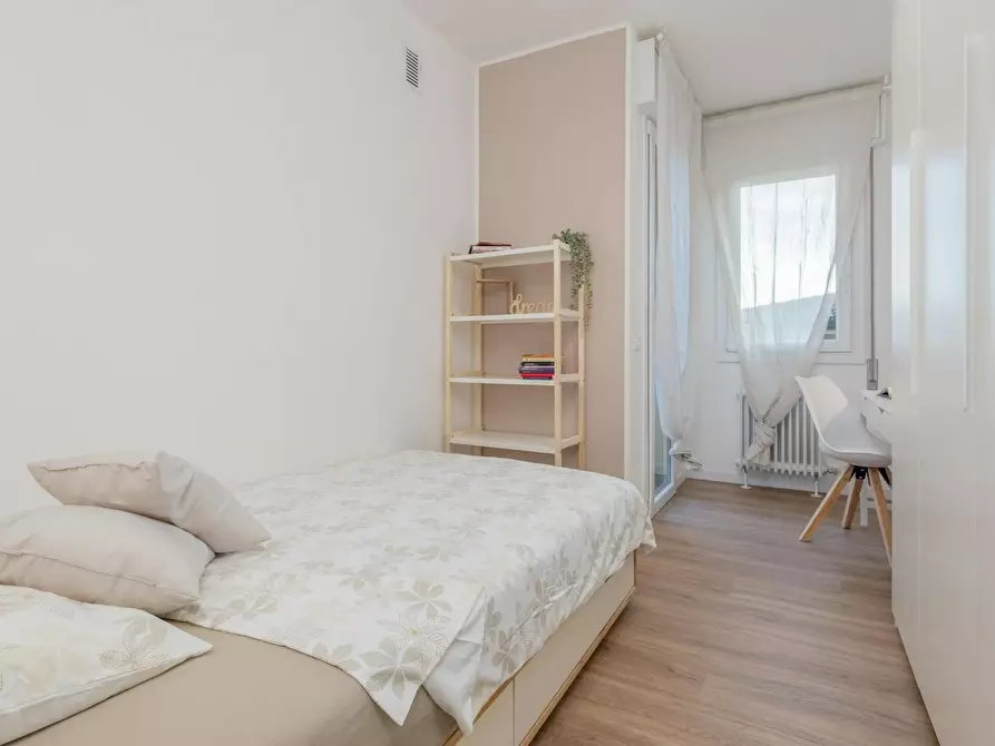 Immagine 4 di Camera in affitto  in Via Carso a Padova