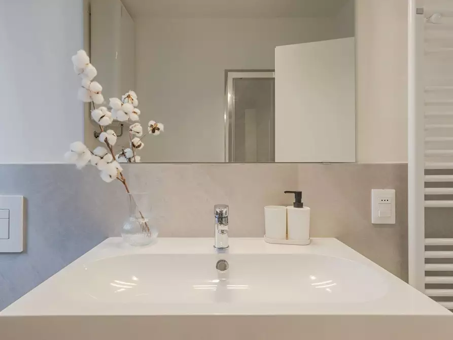 Immagine 8 di Camera in affitto  in Via Carso a Padova