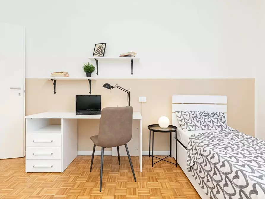 Immagine 4 di Camera condivisa in affitto  in Via Palestro a Padova