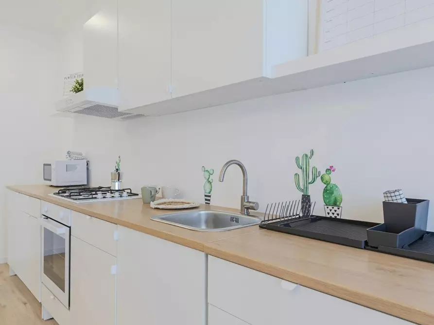 Immagine 6 di Camera condivisa in affitto  in Via Tirana a Padova