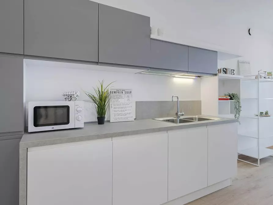 Immagine 10 di Camera in affitto  in Via Brigata Padova a Padova