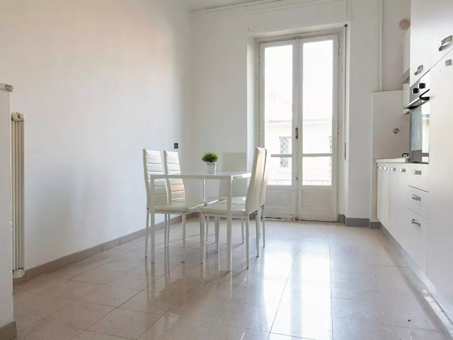 Immagine 9 di Camera in affitto  in Piazza Tancredi Galimberti a Torino