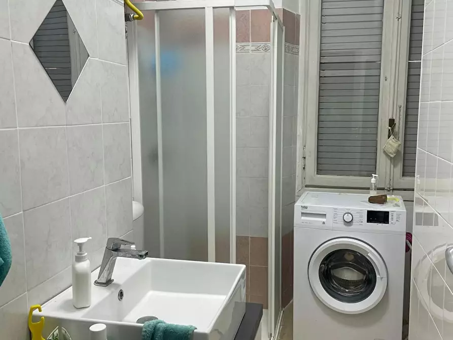 Immagine 4 di Camera in affitto  in Piazza Tancredi Galimberti a Torino