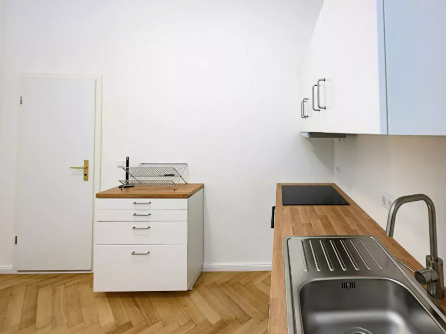 Immagine 8 di Camera in affitto  in Leibnizstraße a Berlin