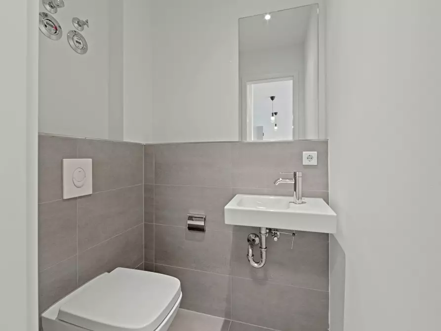 Immagine 5 di Appartamento in affitto  in Cunostraße a Berlin