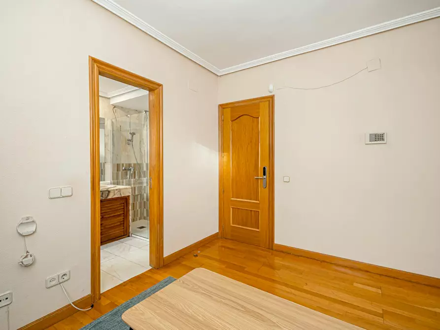 Immagine 9 di Camera in affitto  in Calle de Umbría a Madrid