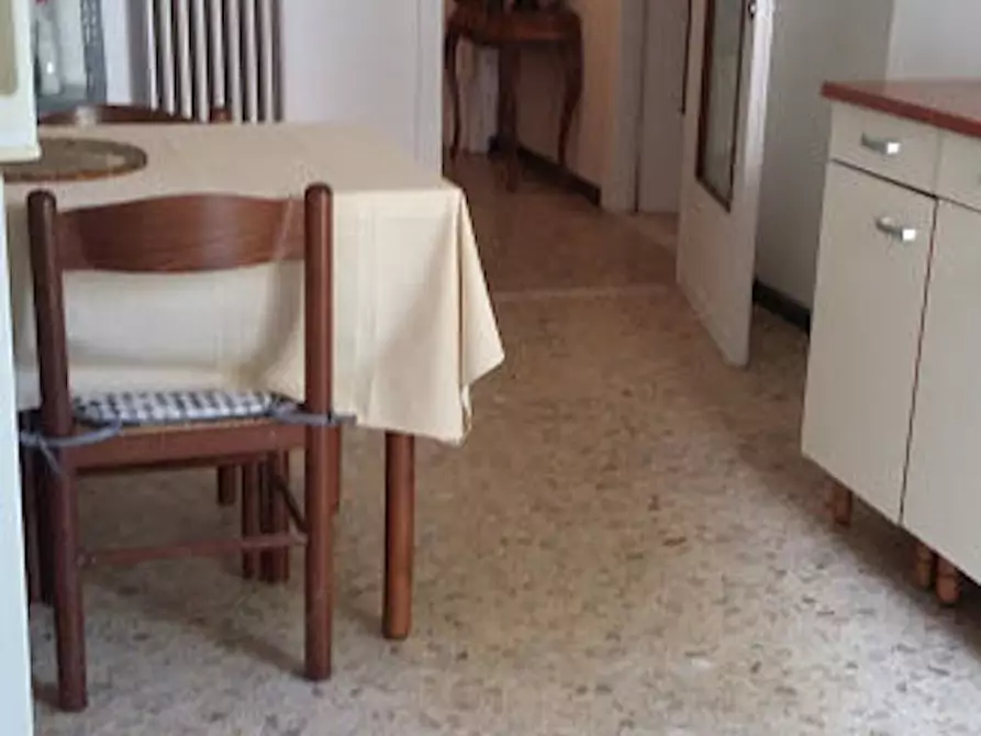 Immagine 8 di Camera in affitto  in Via Luca Pacioli a Pisa