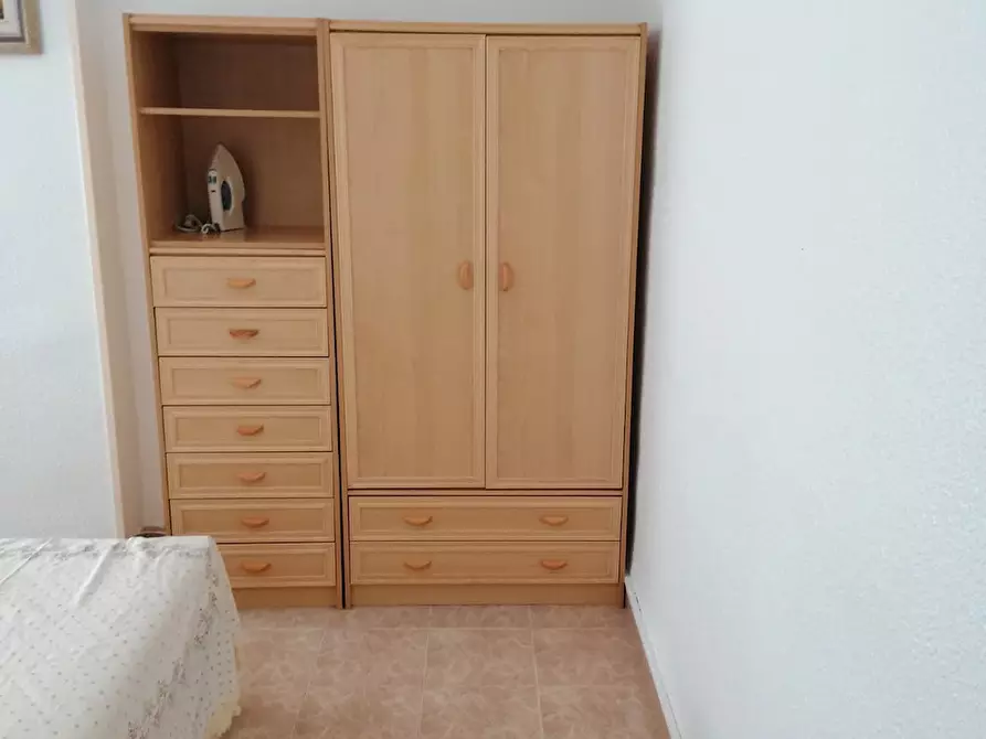 Immagine 5 di Camera condivisa in affitto  in Calle Manresa a Murcia