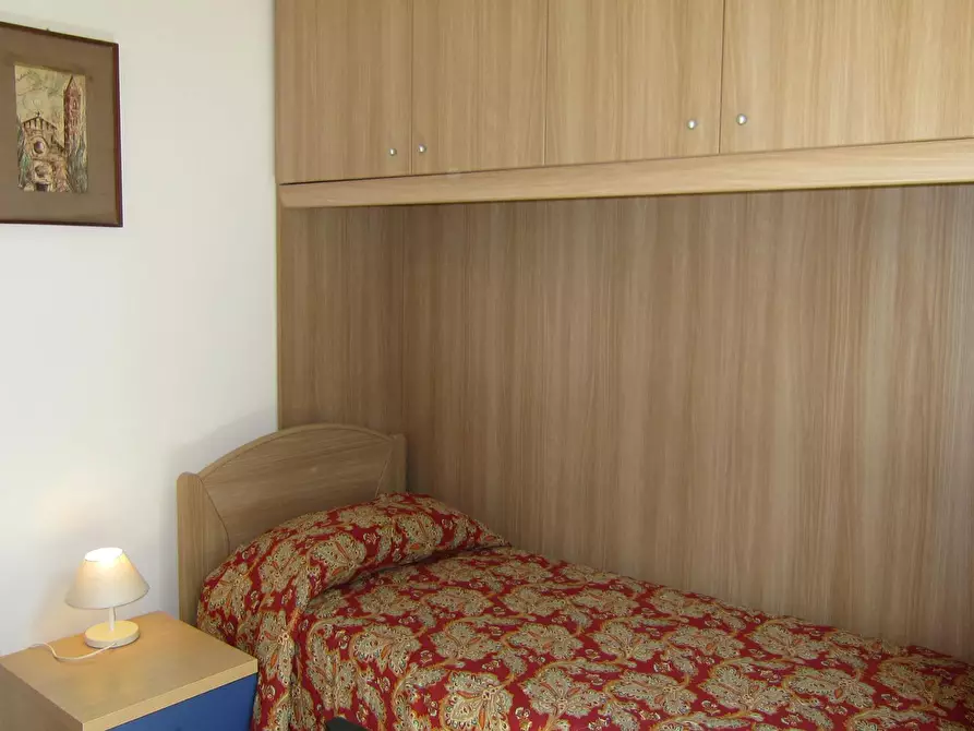 Immagine 10 di Camera in affitto  in Via del Pignattello a Siena