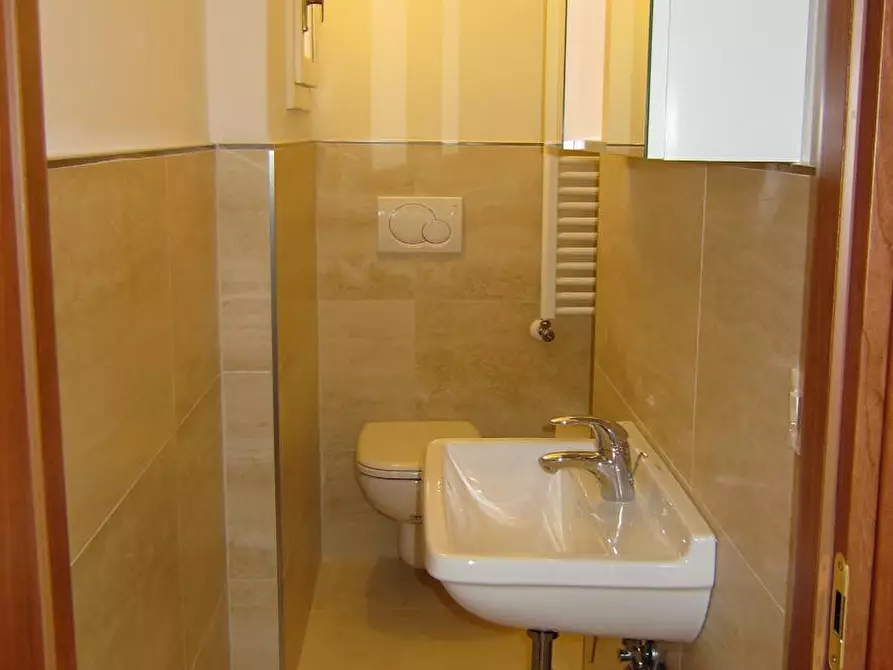 Immagine 6 di Camera in affitto  in Via Pignatello a Siena