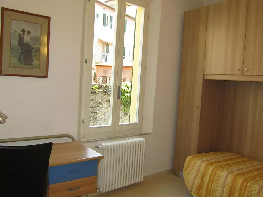 Immagine 9 di Camera in affitto  in Via Pignatello a Siena