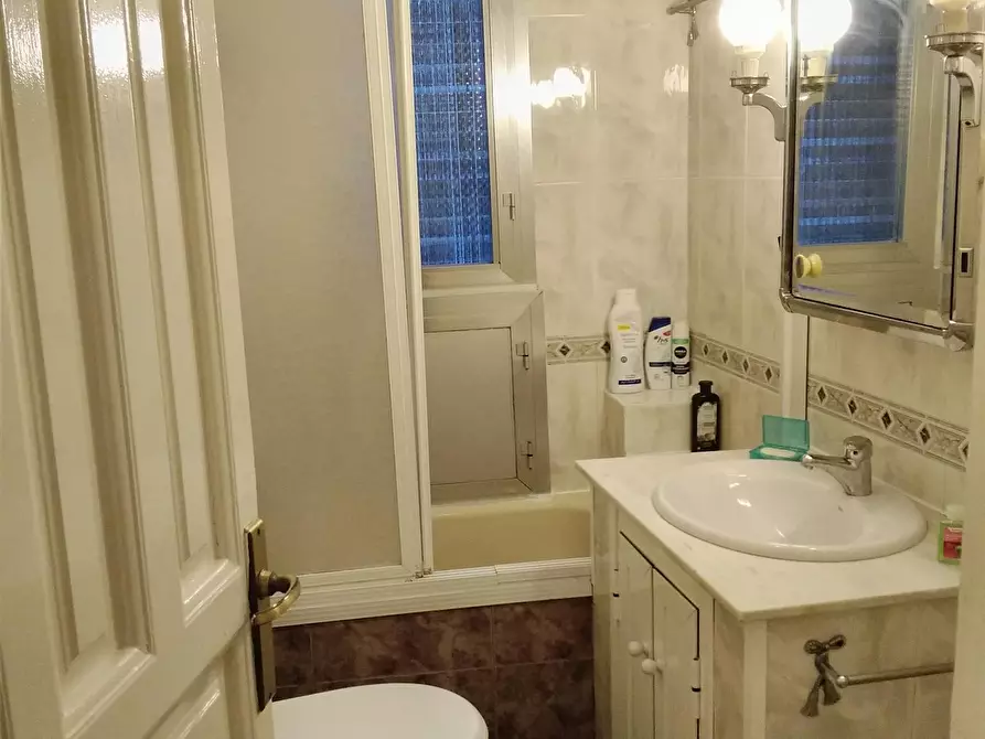 Immagine 9 di Camera in affitto  in Calle de Torrecilla del Leal a Madrid