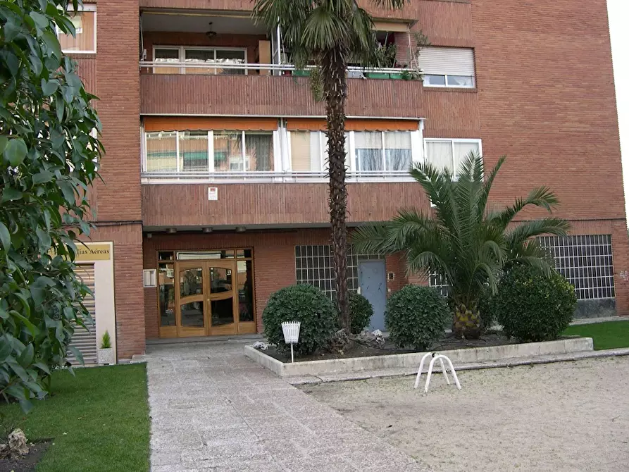 Immagine 5 di Camera in affitto  in Calle de Seseña a Madrid