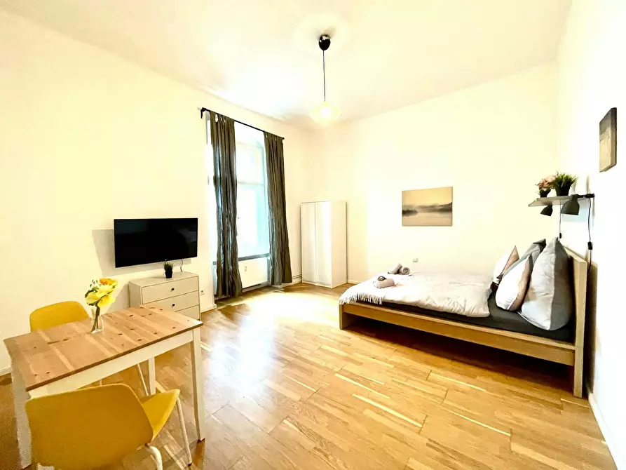 Immagine 2 di Appartamento in affitto  in Glasgower Straße a Berlin