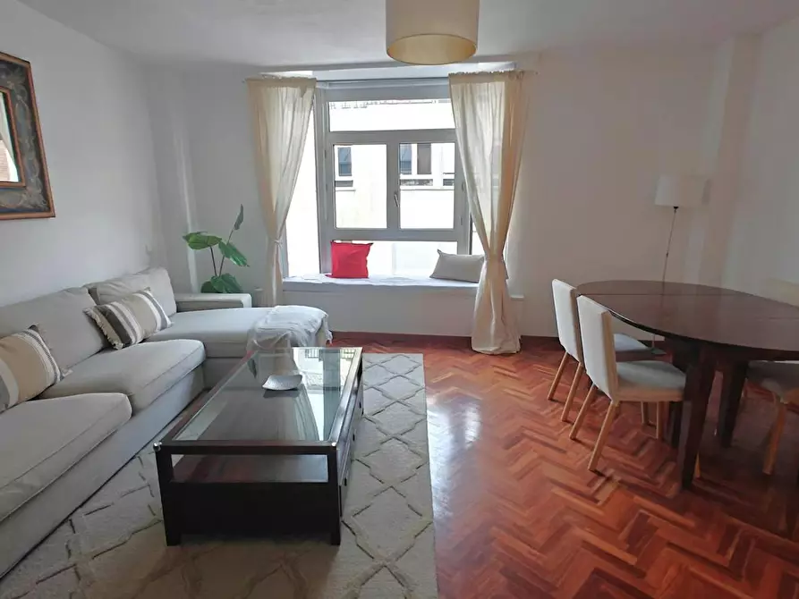 Immagine 1 di Appartamento in affitto  in Calle de Recoletos a Madrid