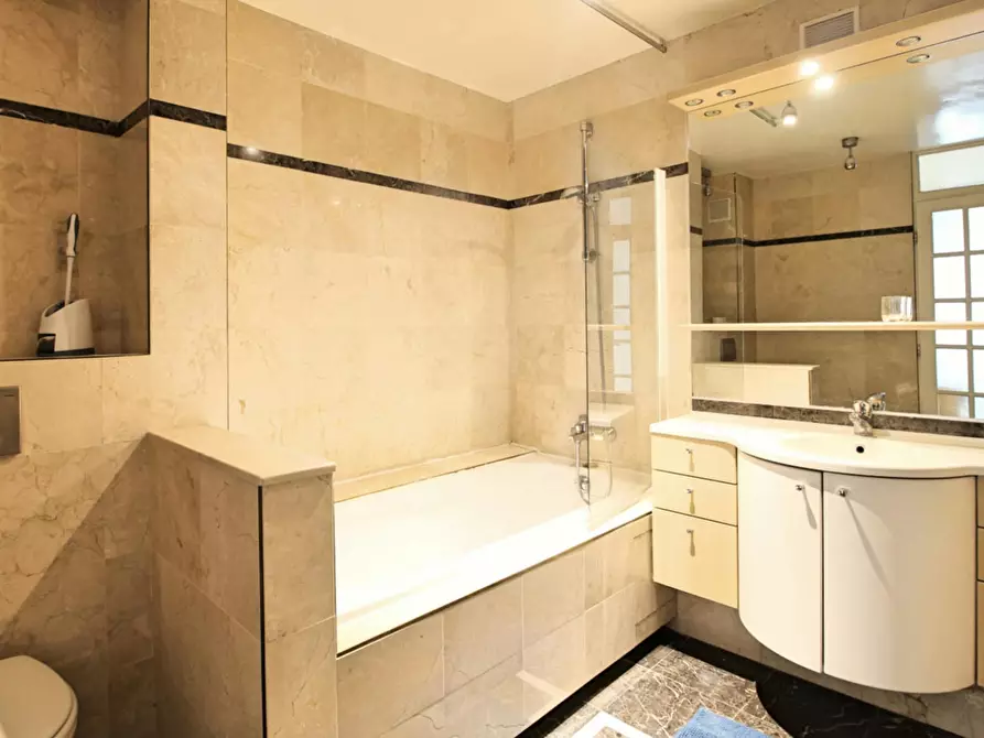 Immagine 7 di Camera in affitto  in Rue de Clignancourt a Paris 18