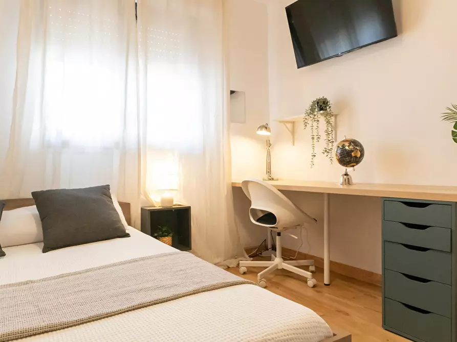 Immagine 2 di Camera in affitto  in Calle de Calatrava a Madrid