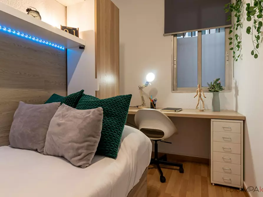 Immagine 3 di Camera in affitto  in Calle de las Huertas a Madrid