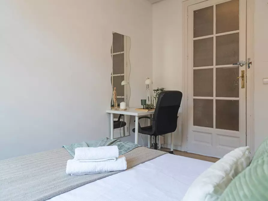 Immagine 5 di Camera in affitto  in Calle de Narváez a Madrid