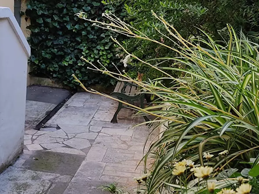 Immagine 1 di Appartamento in affitto  in Via Alghero a Roma