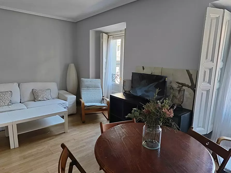 Immagine 3 di Appartamento in affitto  in Calle de Fuencarral a Madrid