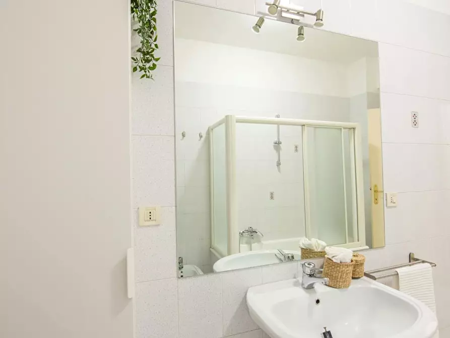 Immagine 10 di Camera in affitto  in Via Savorgnana a Udine