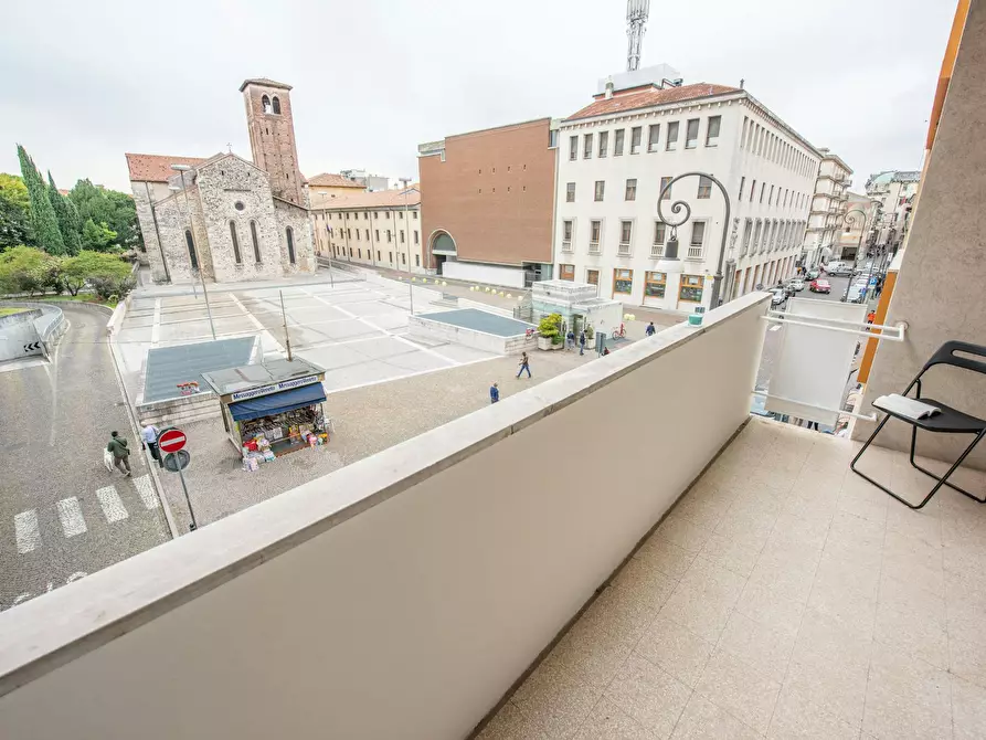 Immagine 5 di Camera in affitto  in Via Savorgnana a Udine