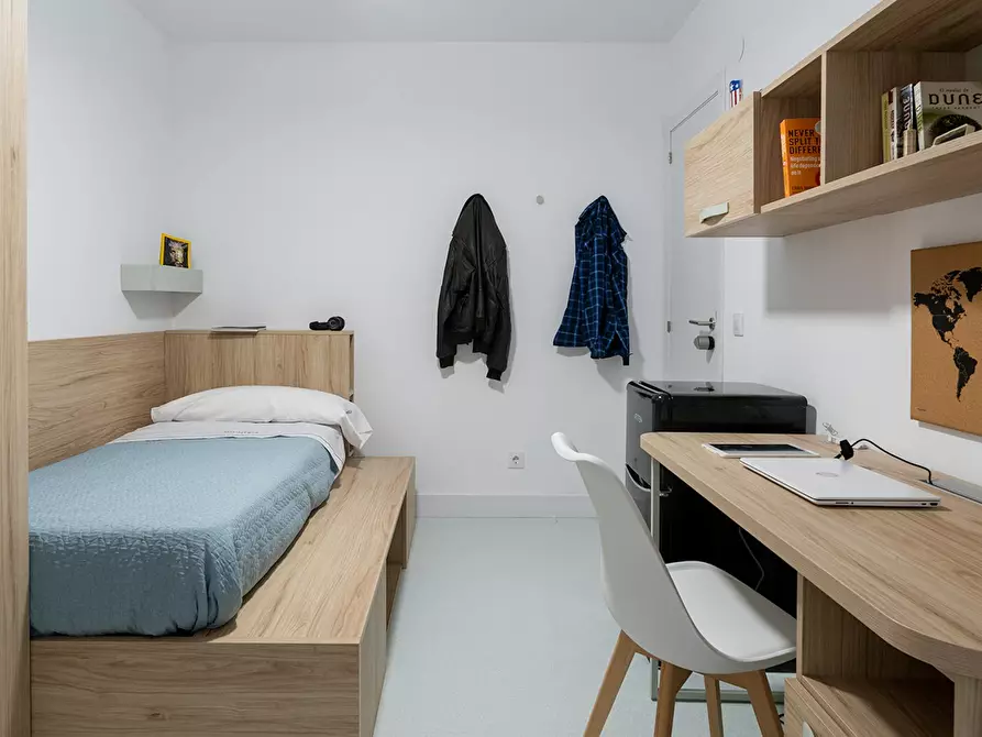 Immagine 2 di Camera in affitto  in Calle Ribera a Valencia