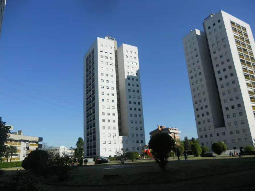 Immagine 1 di Camera in affitto  in Via Benozzo Gozzoli a Milano