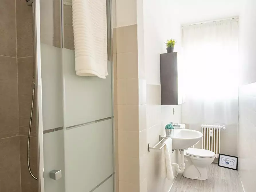 Immagine 10 di Camera in affitto  in Viale Volontari della Libertà a Udine