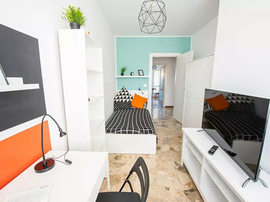 Immagine 2 di Camera in affitto  in Viale Volontari della Libertà a Udine